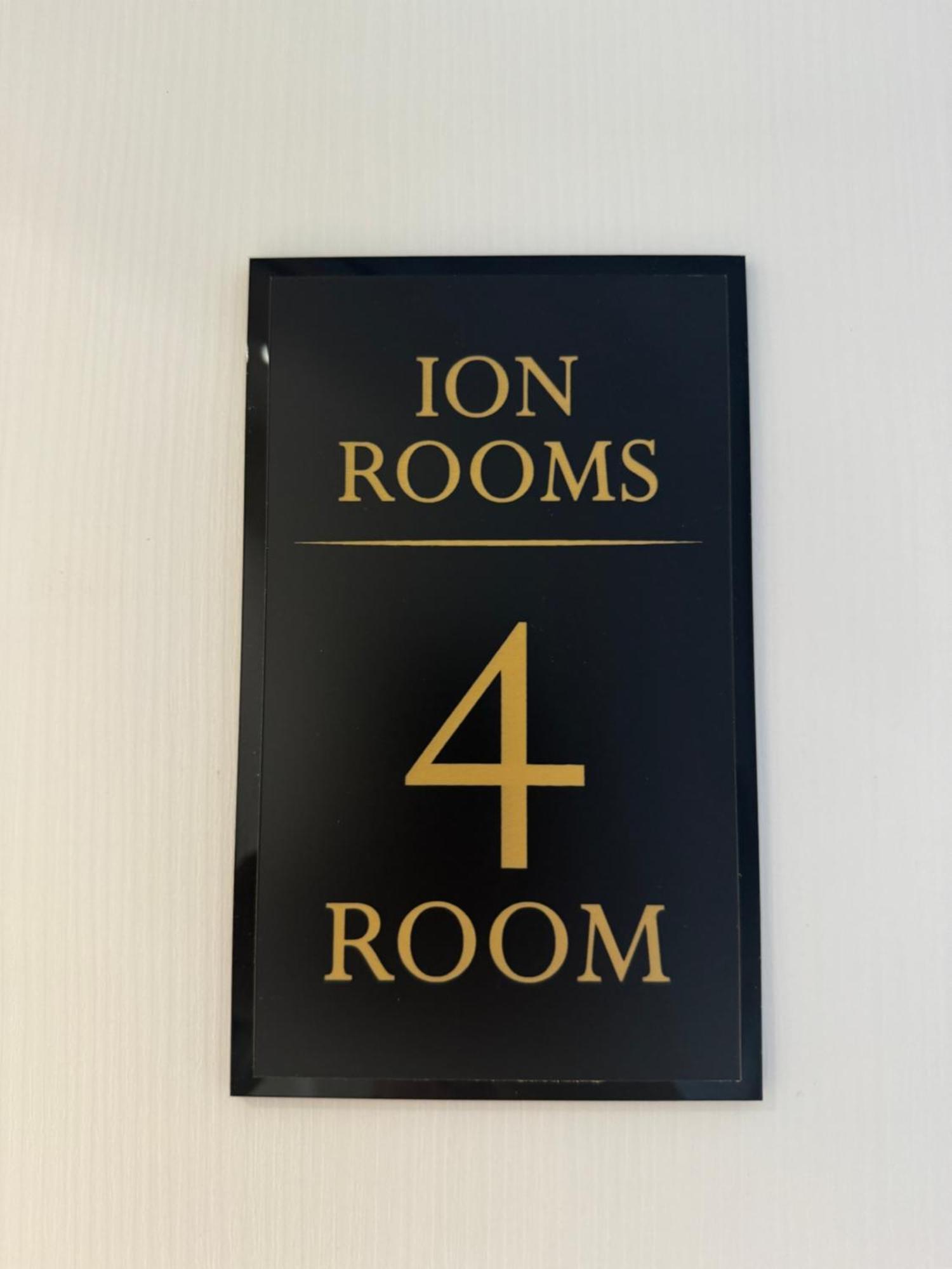 Ion Rooms Himare Buitenkant foto